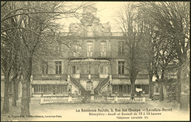 Postcard showing La Residence Sociale or House of the Good Neighbor. (The Legacy Center Archives and Special Collections)